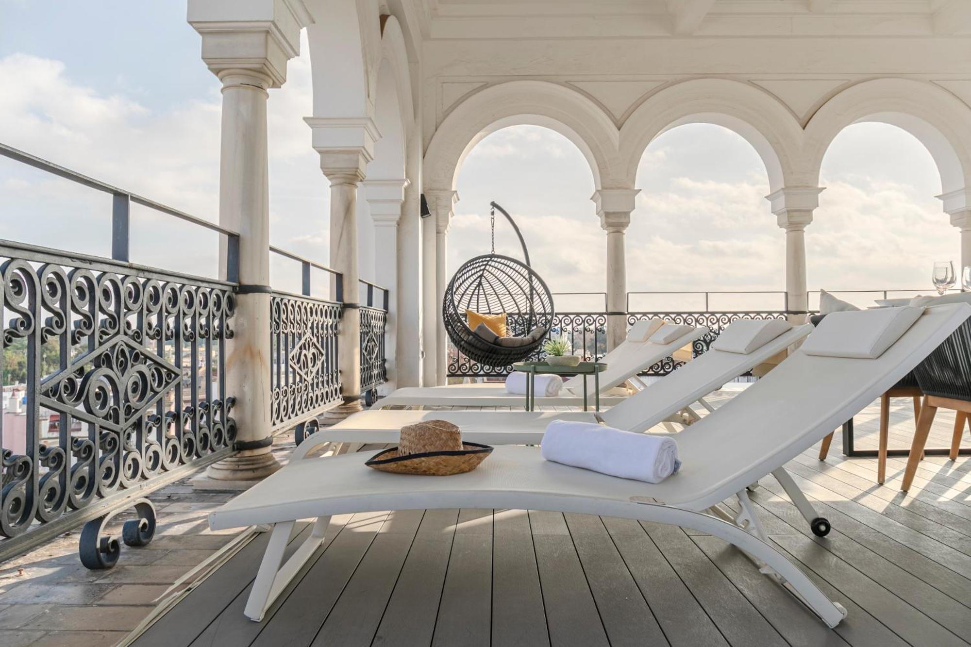 Isg Apartments The Most Exclusive Apartment In Sevillaparking Экстерьер фото