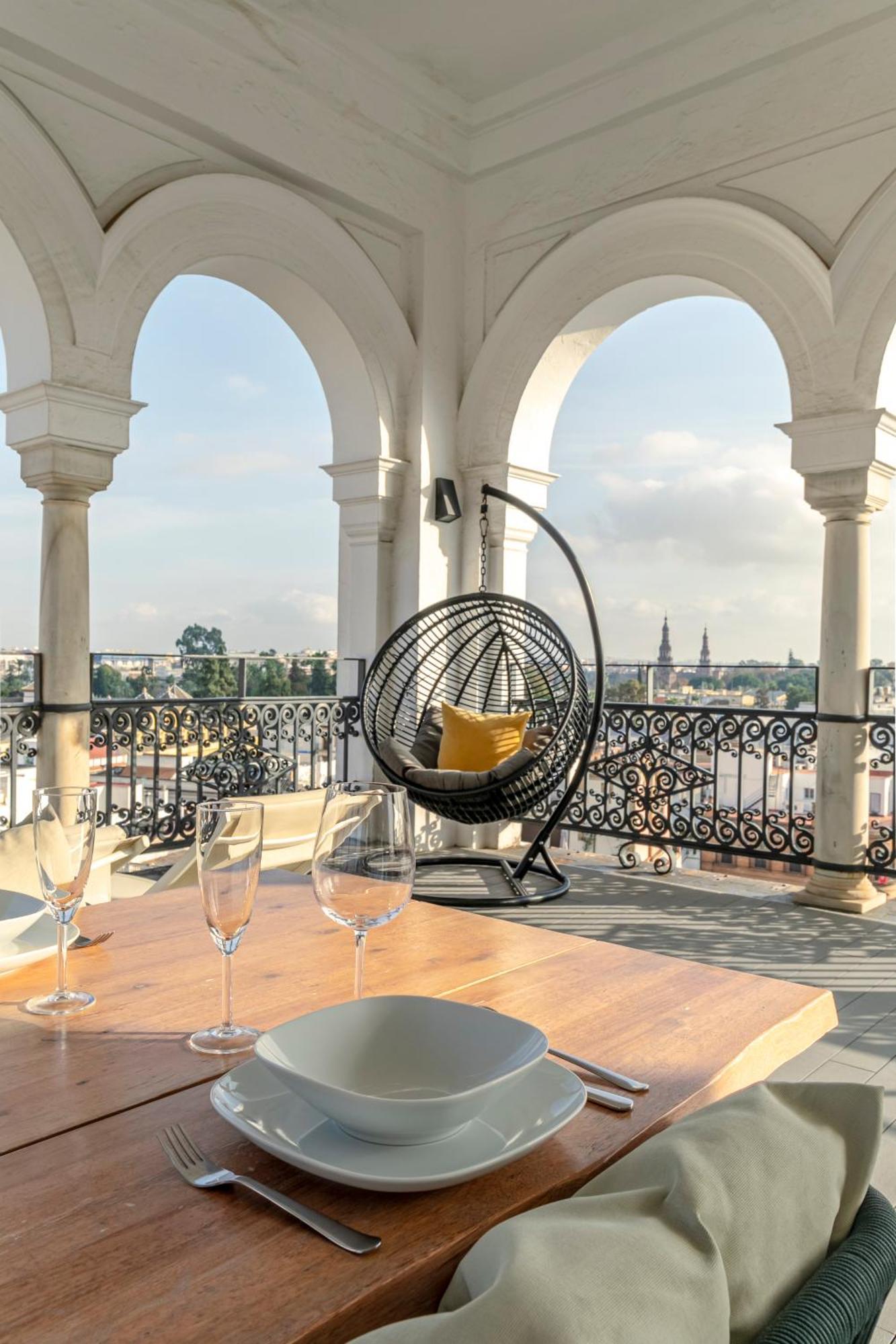 Isg Apartments The Most Exclusive Apartment In Sevillaparking Экстерьер фото