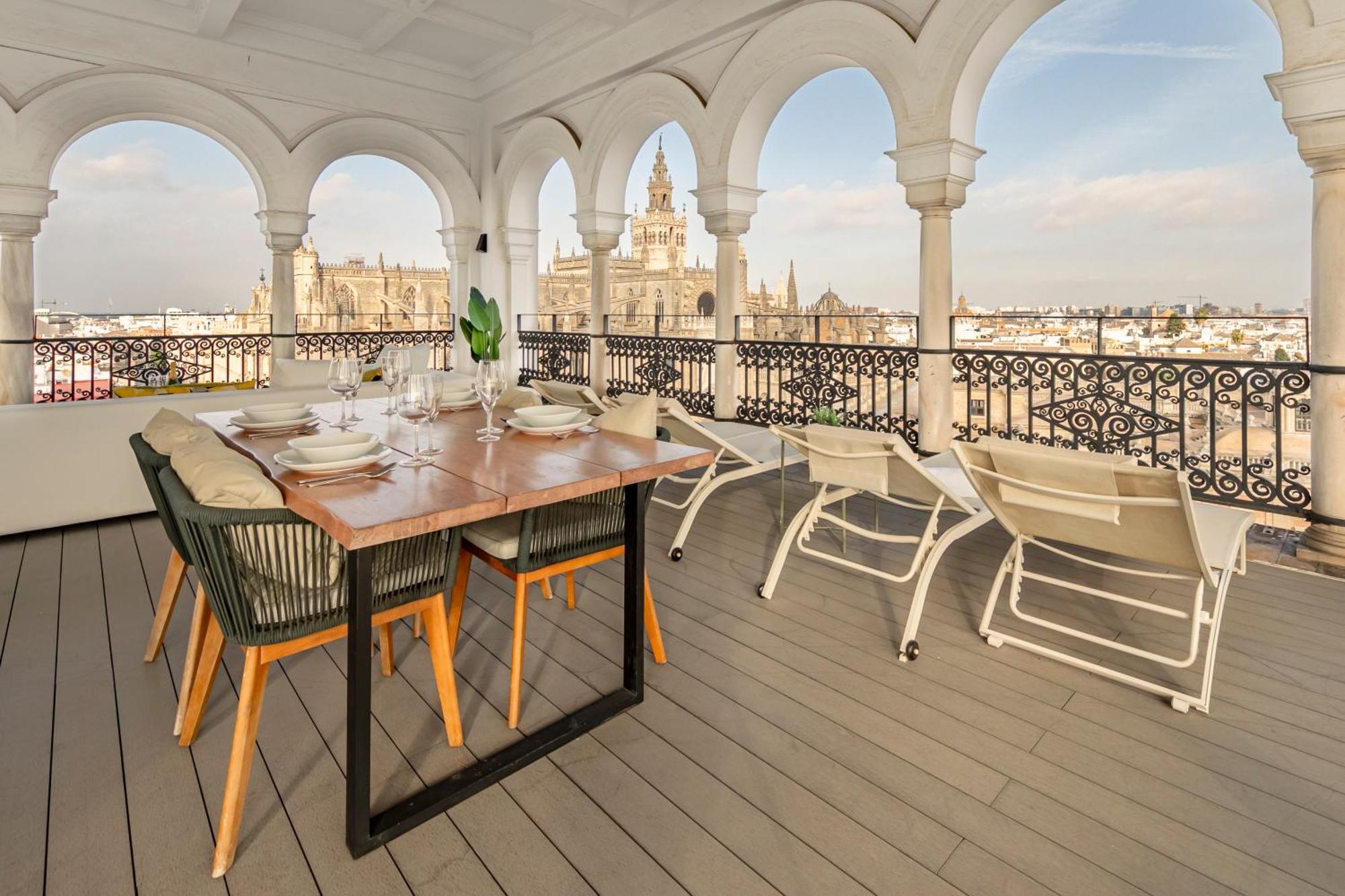 Isg Apartments The Most Exclusive Apartment In Sevillaparking Экстерьер фото